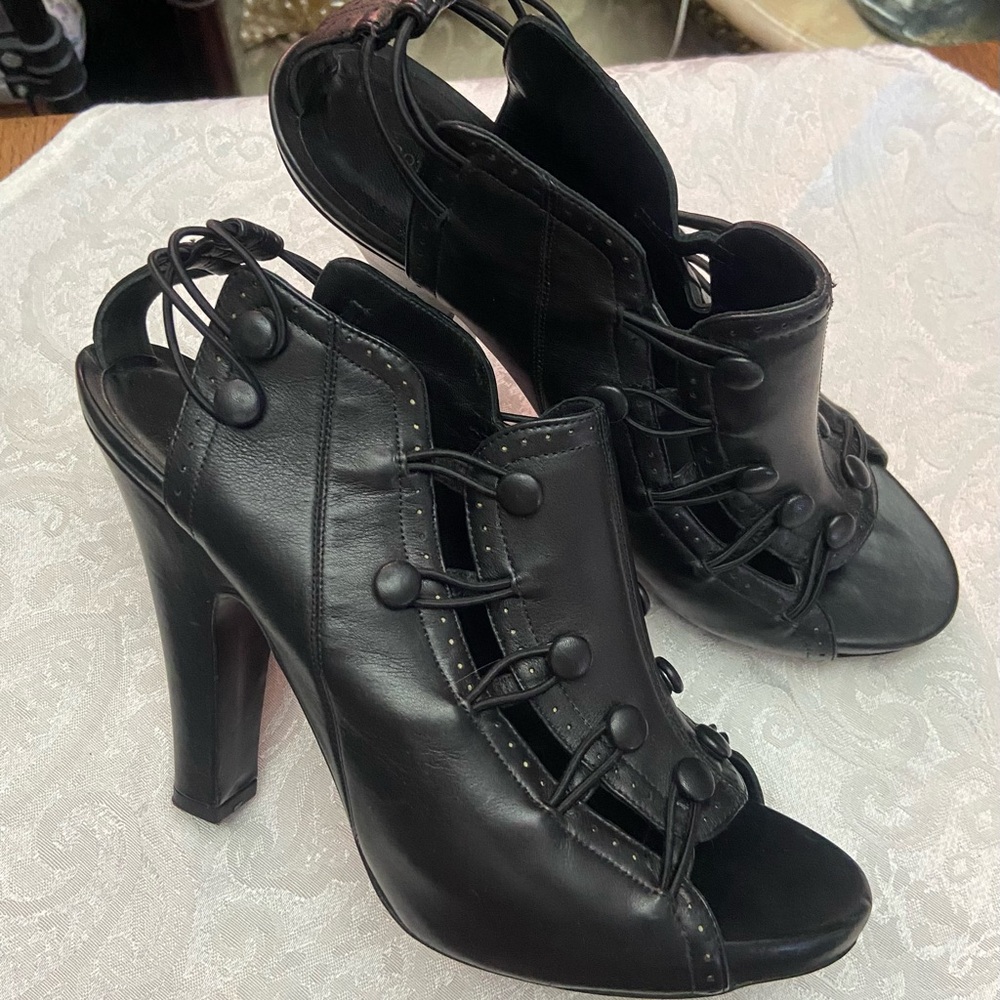 Bottega Veneta Black Strappy Heels
